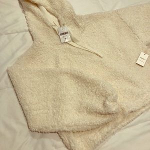 New with tags- pullover